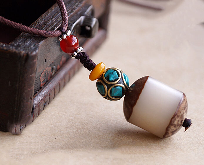 Handmade Exclusive Cylindrical Bodhi Seed With Half Peel Red Agate Turquoise Beads Pendant Necklace